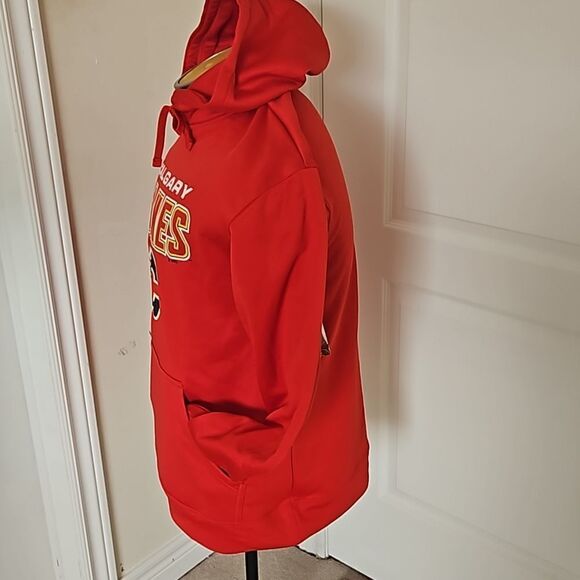 NHL Men's Hockey Calgary Flames Hoodie Long Sleeves Sweater Medium Red - Picture 3 of 16